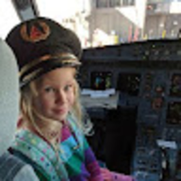 Meet your Posher, Gillian - Picture 1 of 1